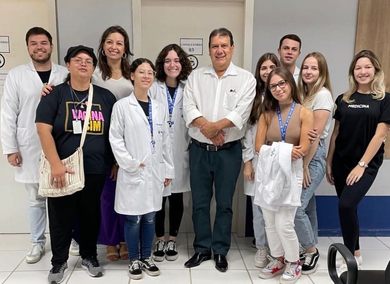 Acadêmicos realizam visita técnica na Secretaria de Saúde