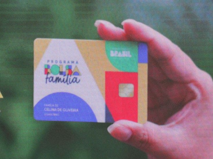 Beneficiários com NIS de final 8 recebem novo Bolsa Família