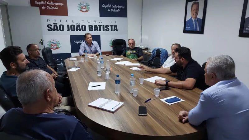 Segurança nas escolas é tema de reunião em São João