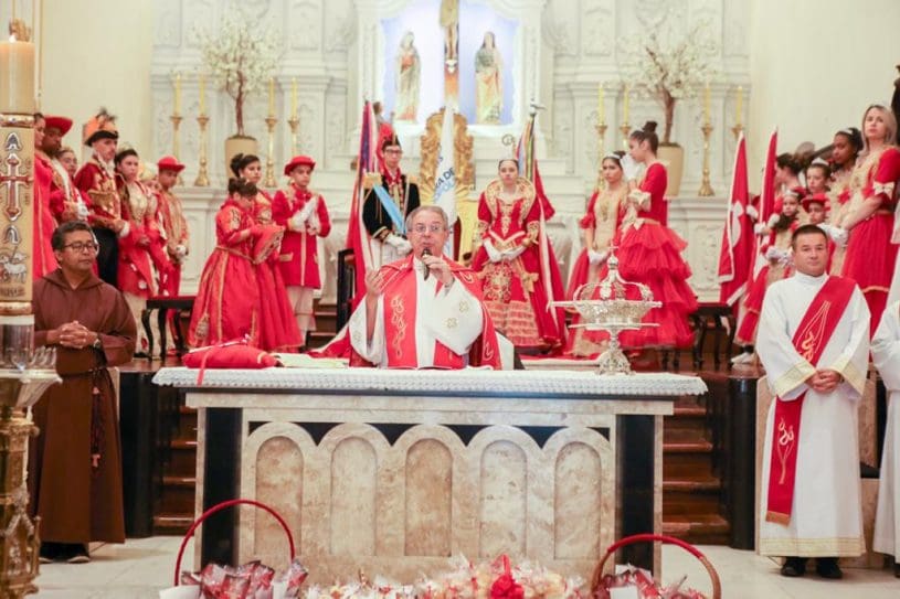 Florianópolis abre Ciclo do Divino Espírito Santo na Catedral