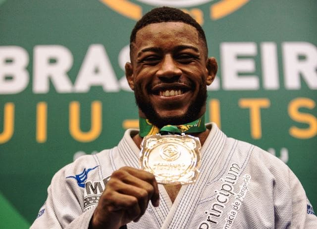 Atleta de Balneário Camboriú é campeão brasileiro de Jiu-Jitsu