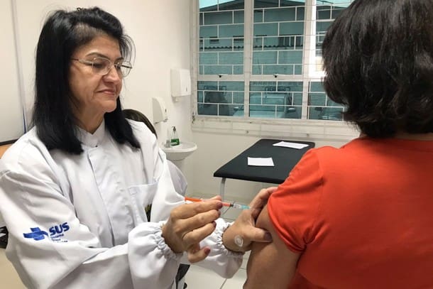 Vacinação contra Influenza está disponível para toda população de Brusque