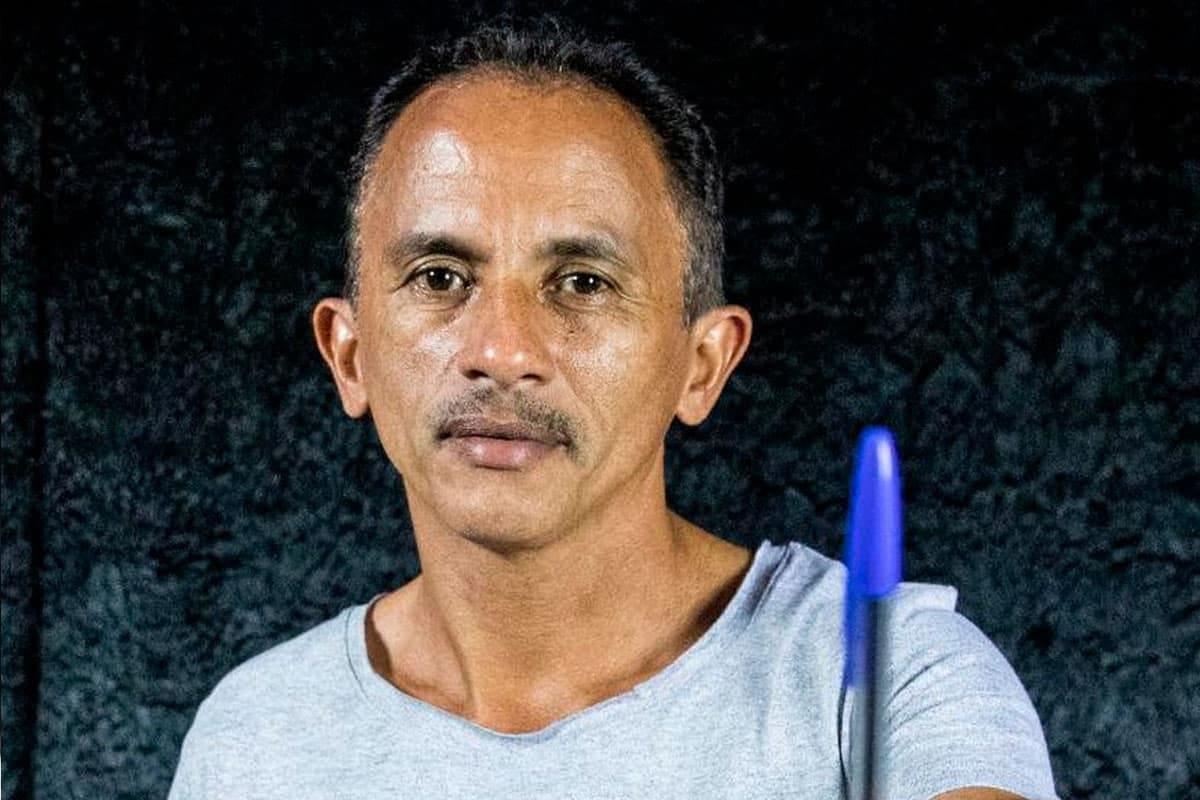 Cantor do hit ‘Caneta Azul’ processa ex-empresário por furto milionário