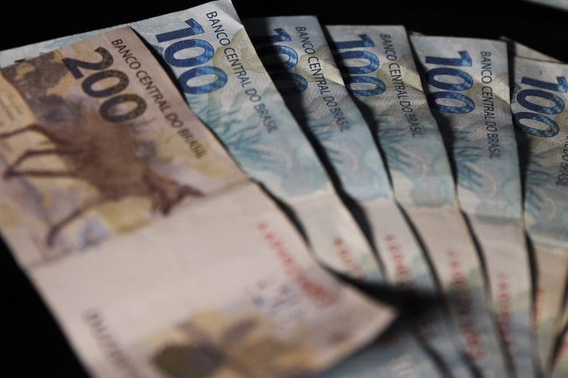 Abono salarial de até R$ 1.320: novo lote será pago nesta segunda