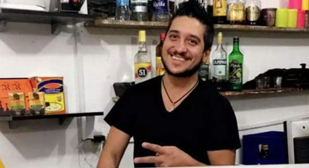 Identificado motociclista que morreu após colidir em poste em Gaspar