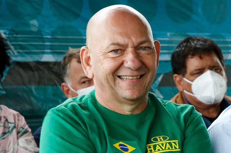 Luciano Hang se manifesta sobre decisão do TSE