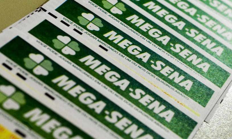 Sem vencedores, prêmio da Mega-Sena acumula em R$ 9 milhões