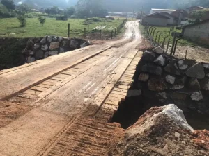 Concluída a reconstrução da ponte no bairro Limeira Alta em Brusque