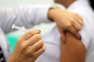 SC recebe 50 mil doses da nova vacina contra a Covid-19