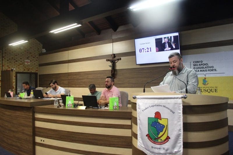 Vereador propõe critérios para redução do ISS de MEIs de Brusque