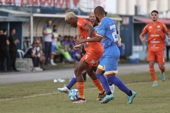 Futebol: confira como foram os catarinenses em campo neste sábado