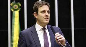 Guidi perderá o discurso se não assinar a nota do PSD