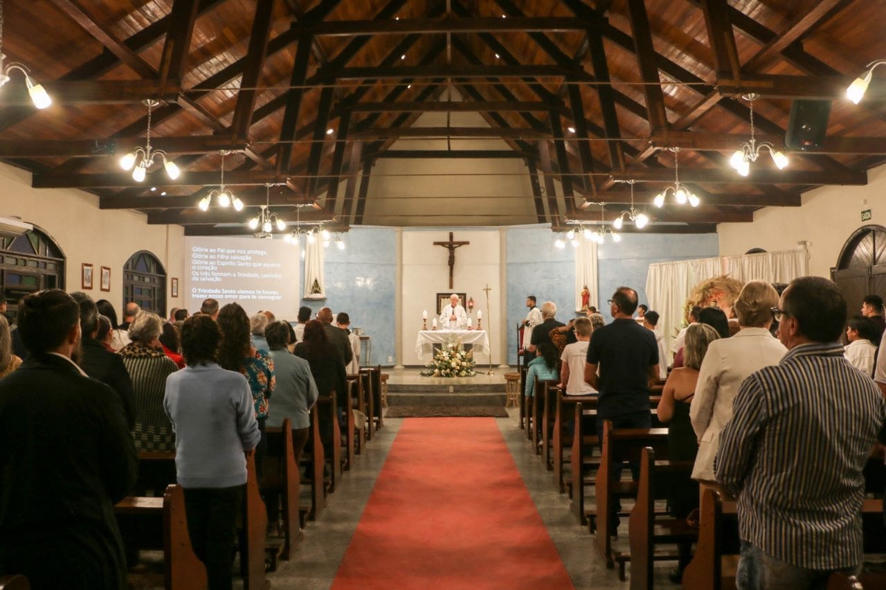 Missa sertaneja celebra o padroeiro Santo Antônio em Brusque