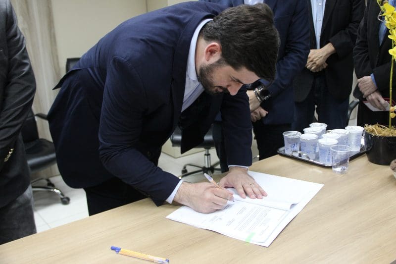 Prefeitura de Brusque assina contrato de US$ 37,5 milhões com Fonplata