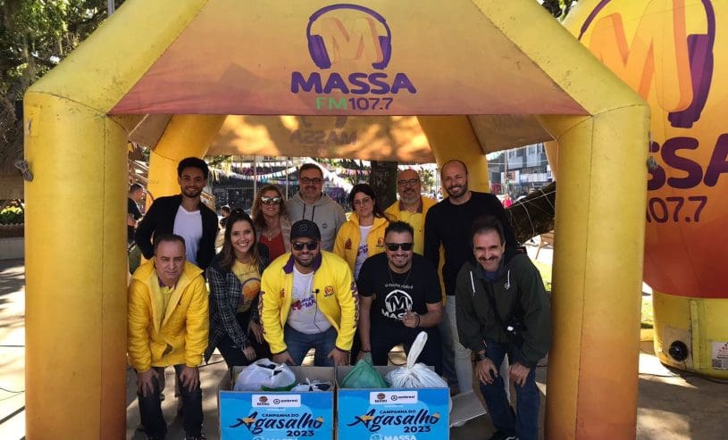 Campanha do Agasalho: Massa FM 107 realiza ação no Centro de Brusque