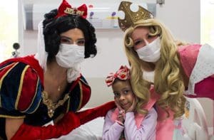 Paciente internada há 121 dias recebe alta de hospital em Blumenau