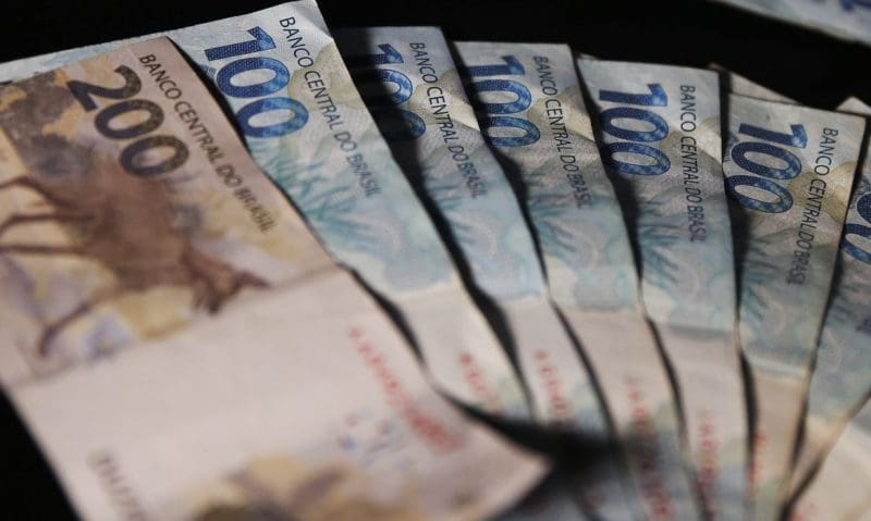 Governo publica portaria que reajusta benefícios do INSS acima do mínimo