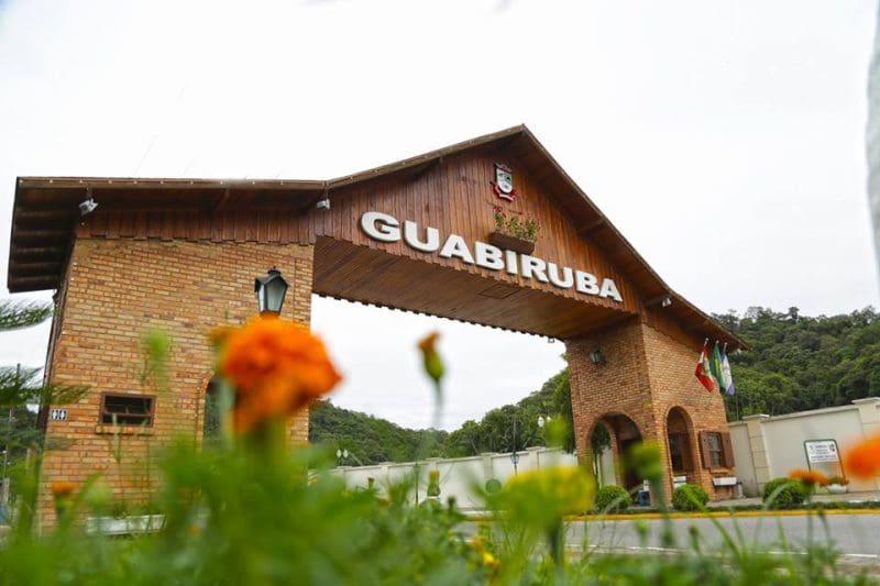 Guabiruba realiza encontro focado no desenvolvimento econômico