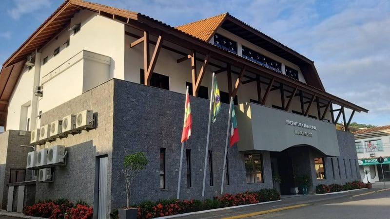 Secretaria de Nova Trento abre inscrições para curso de costura criativa