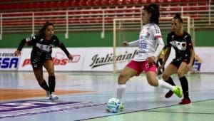 Lider na Liga Nacional, Barateiro enfrenta o Pato Branco neste sábado