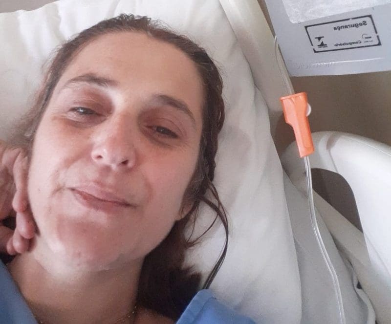 Professora de Blumenau pede ajuda para custear tratamento contra câncer