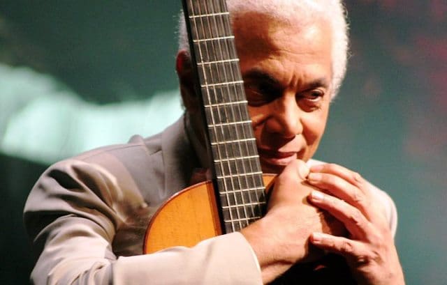 Paulinho da Viola passa mal e cancela show na UFSC, em Florianópolis