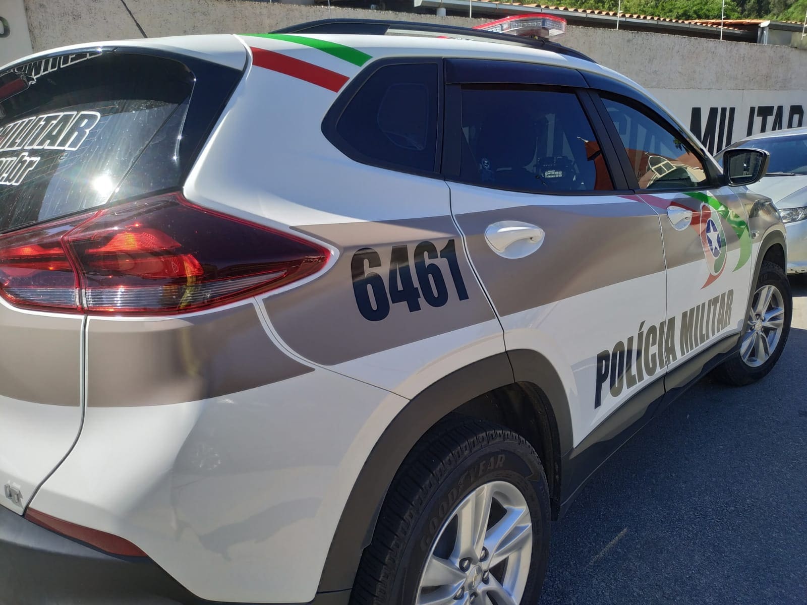 Homem com mandado de prisão em aberto é preso em Brusque