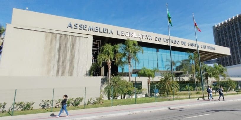 TEV: os bastidores do programa que substituirá o Pix de Moisés