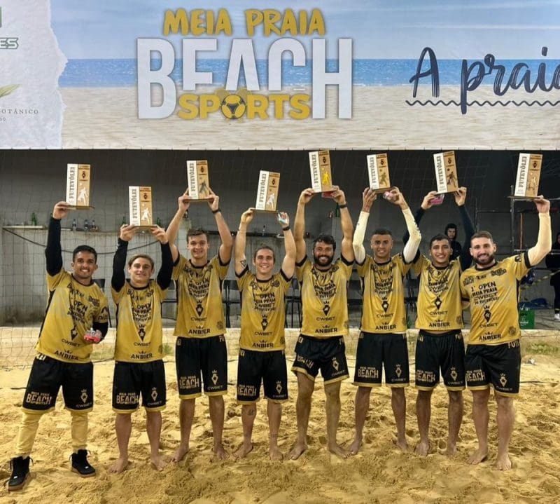 Brusquense conquista vice-campeonato do Open Meia Praia de Futevôlei