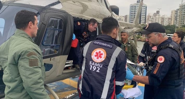 Helicóptero da PM ajuda a salvar três vidas em 48 horas em SC