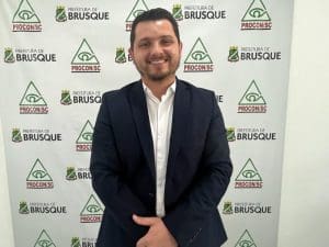 Felipe Hort é o novo diretor do Procon de Brusque