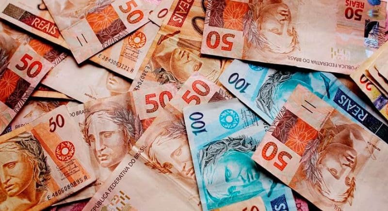 Terceiro lote de restituição do Imposto de Renda é pago nesta segunda
