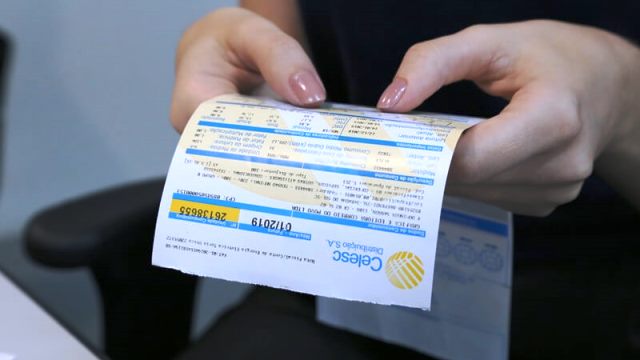Conta de luz entra na bandeira amarela e fica mais cara
