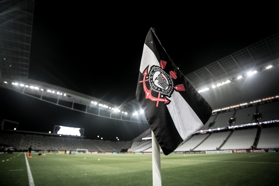 Corinthians entra na mira da Justiça após invasão de crianças no campo