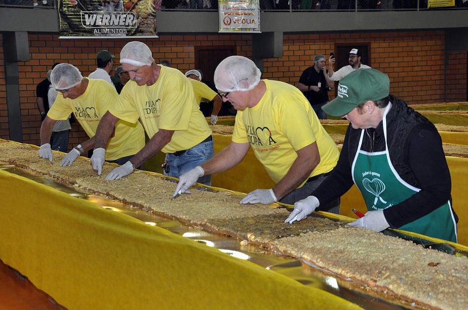 Blumenau tenta recuperar marca de maior cuca do Brasil