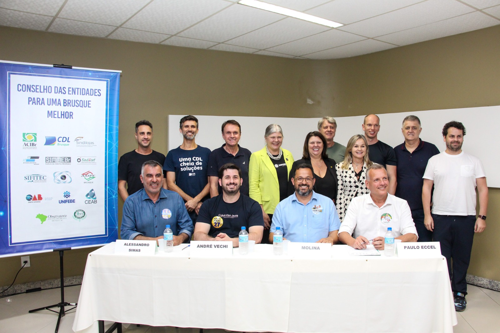 Brusque: candidatos a prefeito recebem pleitos do Conselho das Entidades