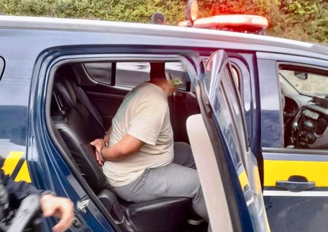 Professor que raptou menina em Pomerode planejava morar com aluna