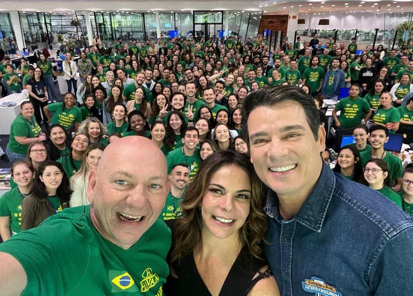 Sula Miranda e Celso Portiolli visitam Centro Administrativo da Havan em Brusque