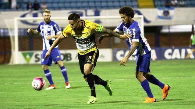 Futebol: confira quais times catarinenses entram em campo neste sábado