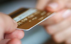 Itaú muda regras e exige gasto mínimo para liberar benefícios