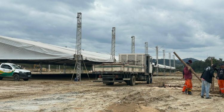 Pavilhão do Acampamento Farroupilha de Camboriú já está sendo montado