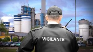 Câmara aprova porte de arma para vigilantes fora do serviço