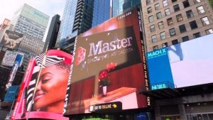 Shopping de Brusque tem publicidade nos telões da Times Square