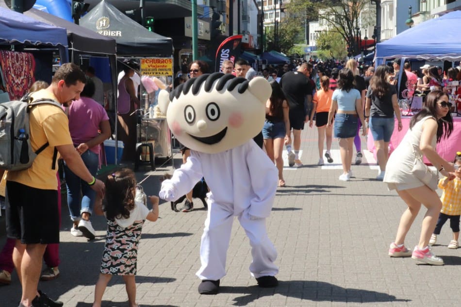 25º Fenatib prossegue até sexta-feira nos palcos de Blumenau