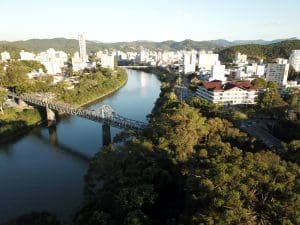 Caged aponta saldo positivo de empregos em Blumenau em julho