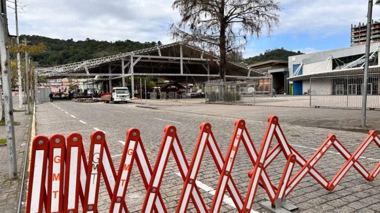 Oktoberfest: trânsito no entorno da Vila Germânica tem alteração