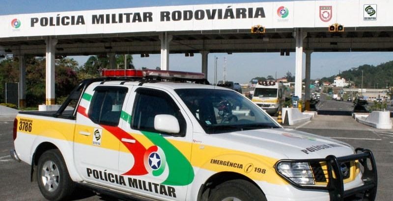 Passageiro de app troca tiros com a polícia rodoviária em Florianópolis