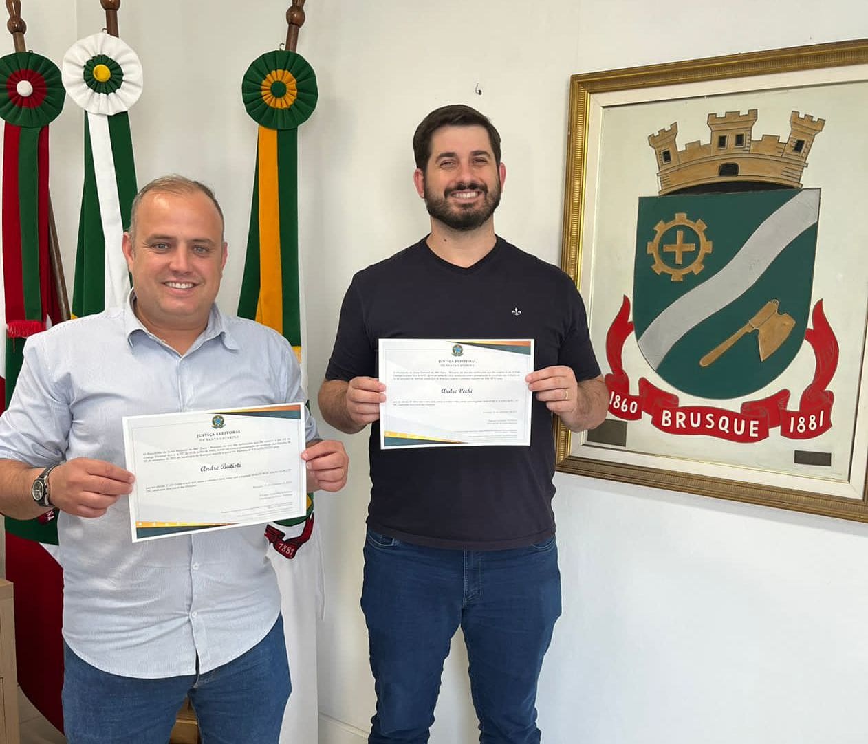 André Vechi e Deco Batisti são diplomados prefeito e vice de Brusque