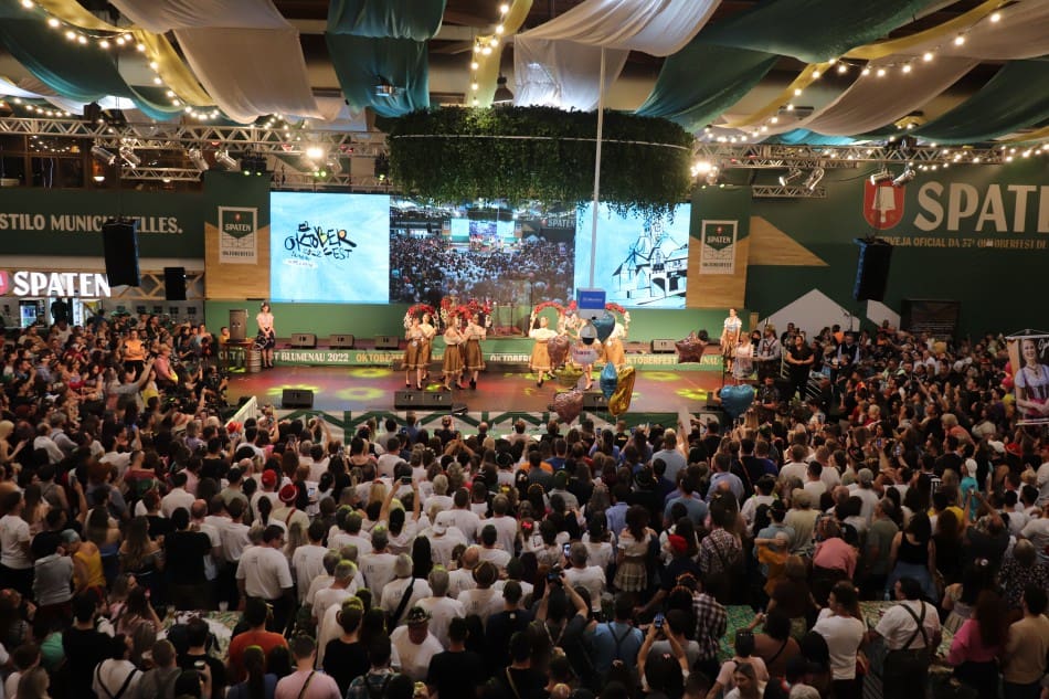 Conheça as candidatas da seletiva para escolher a realeza da Oktoberfest