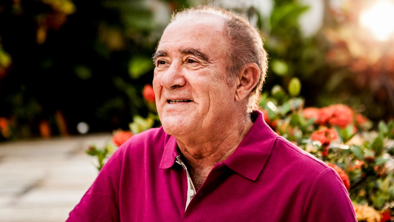 Justiça pode bloquear mansão de Renato Aragão por dívida de IPTU